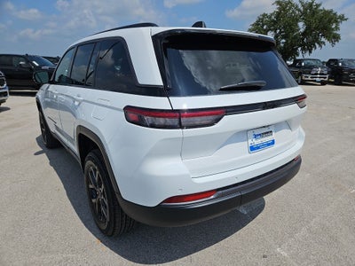 2026 Jeep Grand Cherokee GRAND CHEROKEE LAREDO ALTITUDE 4X2