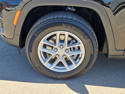 2026 Jeep Grand Cherokee GRAND CHEROKEE LAREDO 4X4