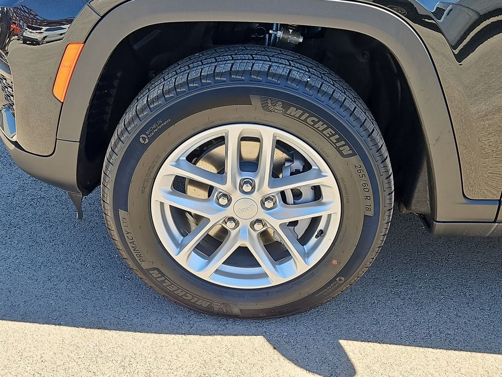 2026 Jeep Grand Cherokee GRAND CHEROKEE LAREDO 4X4