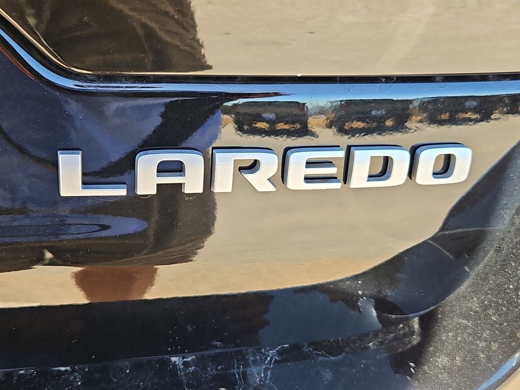 2026 Jeep Grand Cherokee GRAND CHEROKEE LAREDO 4X4