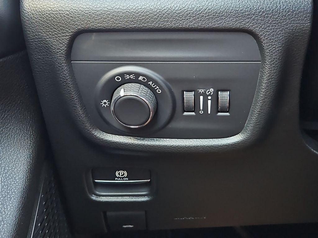 2026 Jeep Grand Cherokee GRAND CHEROKEE LAREDO 4X4