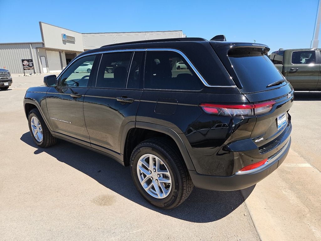 2026 Jeep Grand Cherokee GRAND CHEROKEE LAREDO 4X4