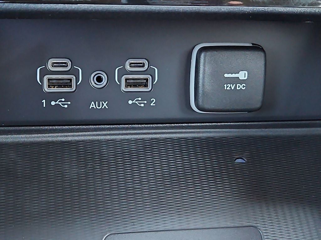 2027 Jeep Grand Cherokee GRAND CHEROKEE LAREDO X 4X4