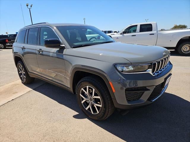 2027 Jeep Grand Cherokee Laredo X