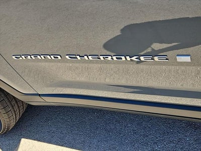 2027 Jeep Grand Cherokee Laredo X
