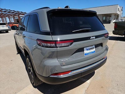 2027 Jeep Grand Cherokee Laredo X