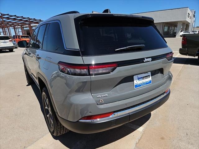 2027 Jeep Grand Cherokee Laredo X