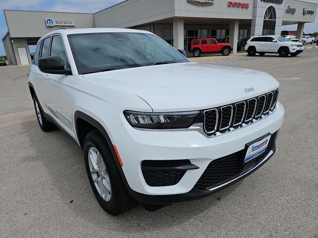 2026 Jeep Grand Cherokee GRAND CHEROKEE LAREDO X 4X4