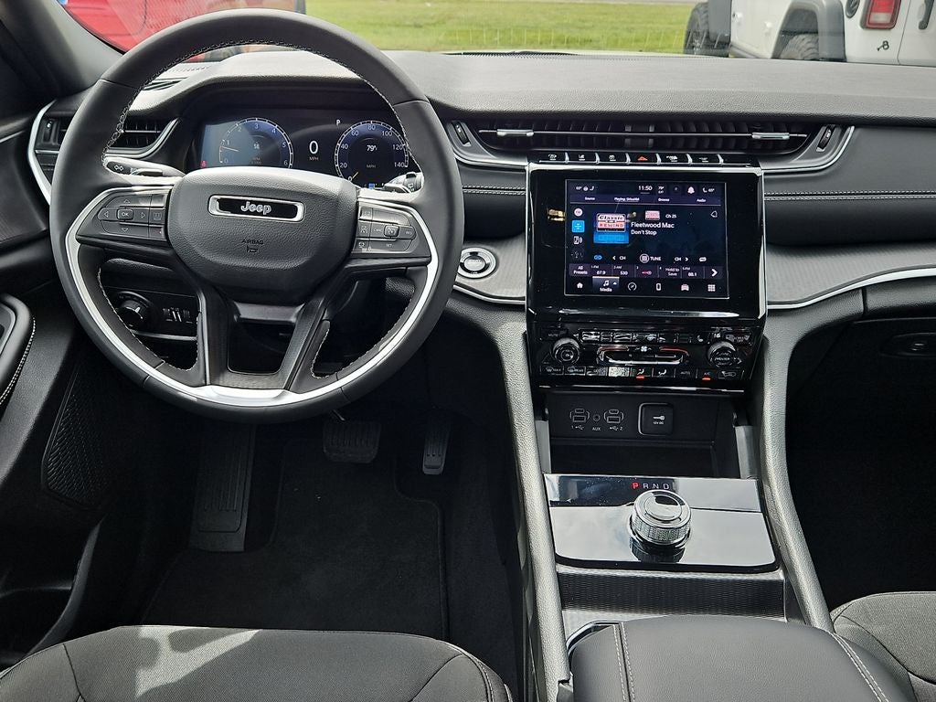 2026 Jeep Grand Cherokee GRAND CHEROKEE LAREDO X 4X4
