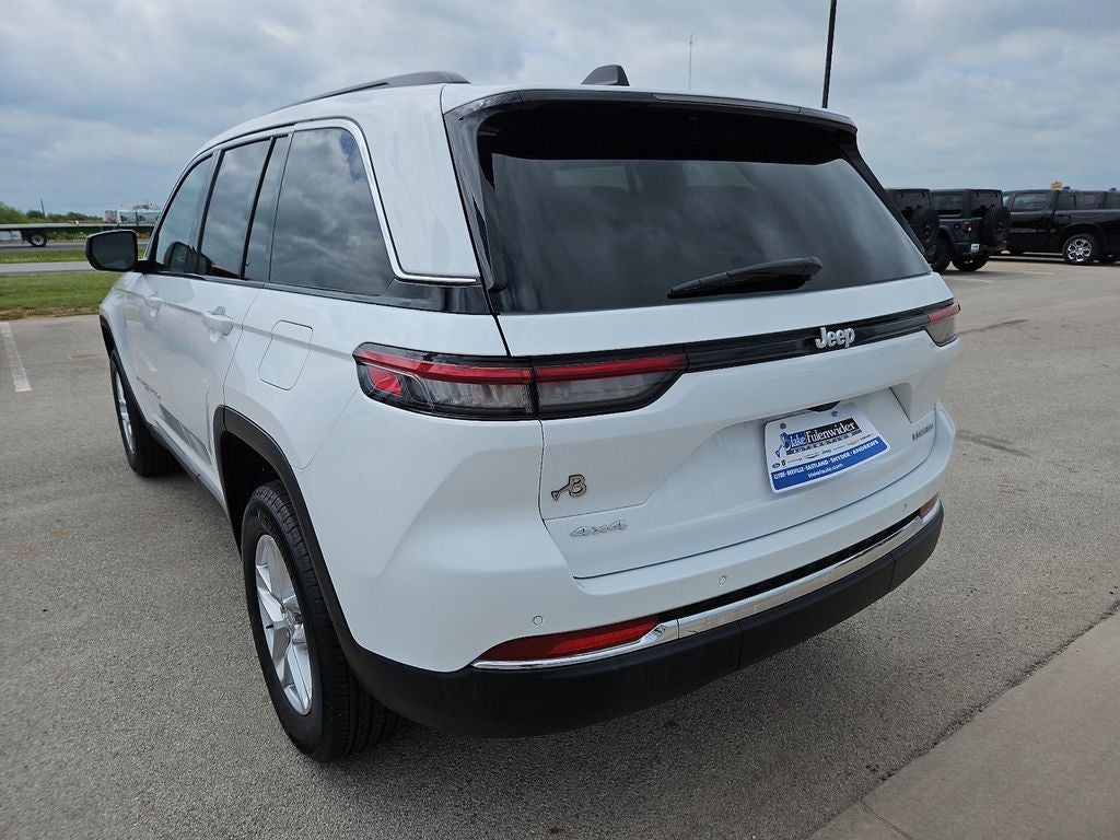 2026 Jeep Grand Cherokee GRAND CHEROKEE LAREDO X 4X4