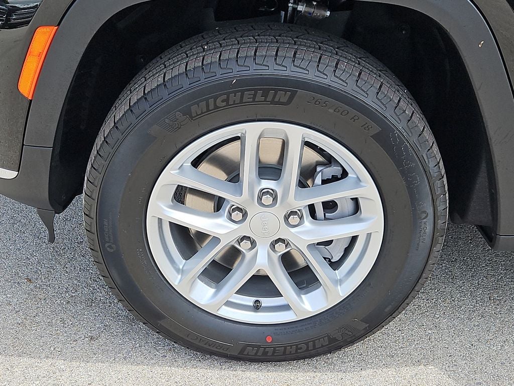 2026 Jeep Grand Cherokee GRAND CHEROKEE L LAREDO 4X2