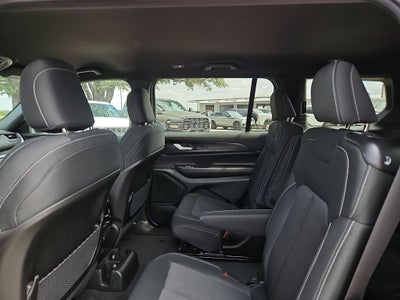 2026 Jeep Grand Cherokee GRAND CHEROKEE L LAREDO 4X2