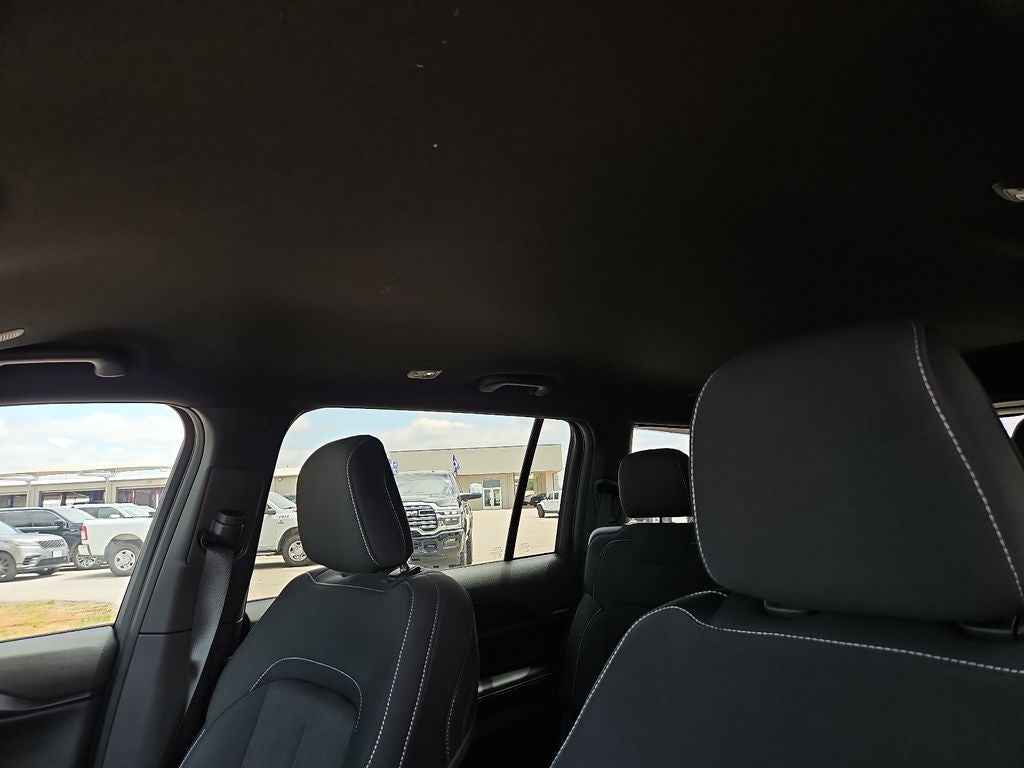 2026 Jeep Grand Cherokee GRAND CHEROKEE L LAREDO 4X2