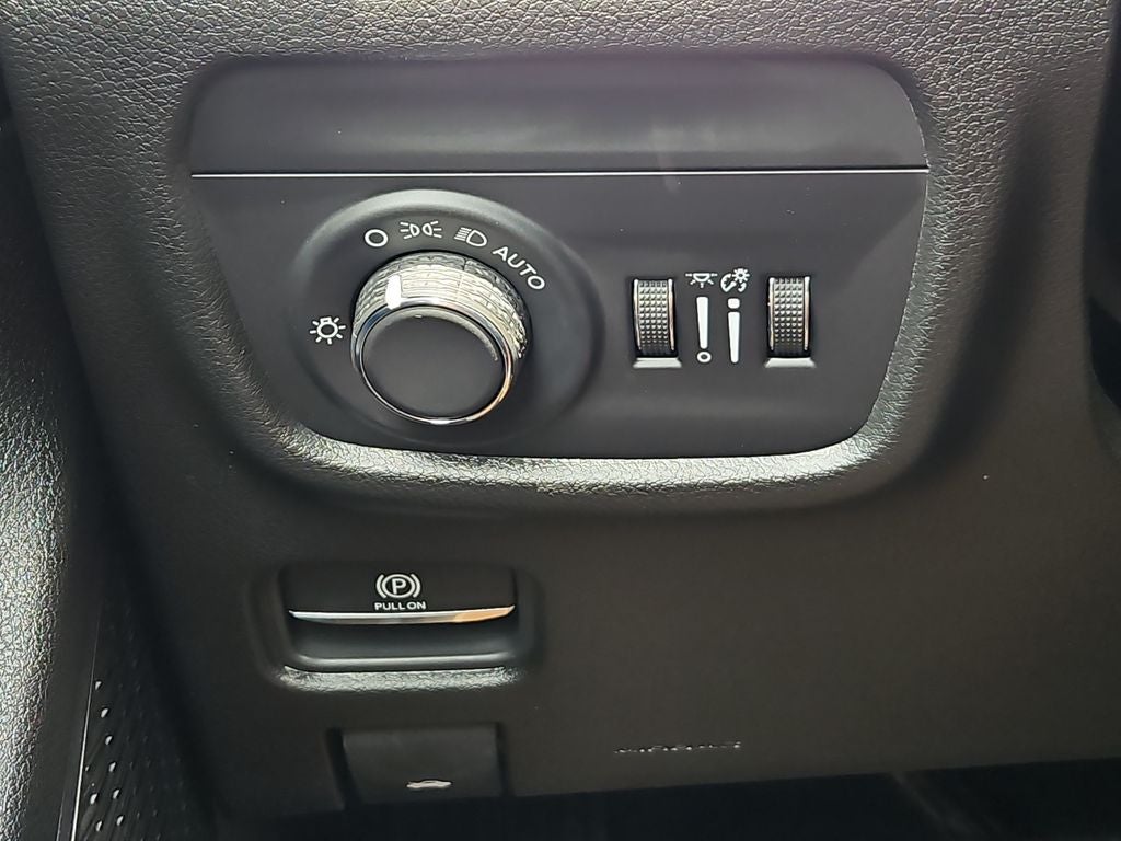 2026 Jeep Grand Cherokee GRAND CHEROKEE L LAREDO 4X2