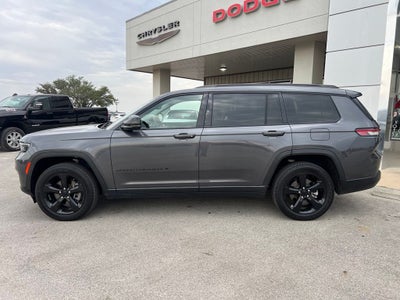 2023 Jeep Grand Cherokee L Limited 4x2