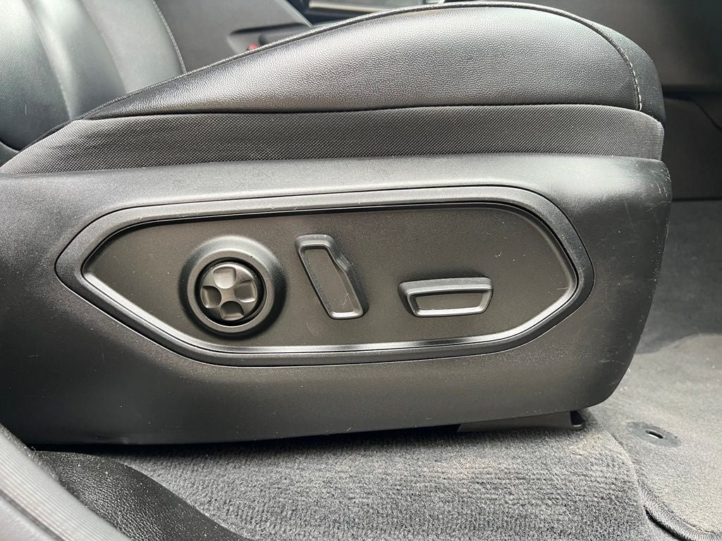 2023 Jeep Grand Cherokee L Limited 4x2