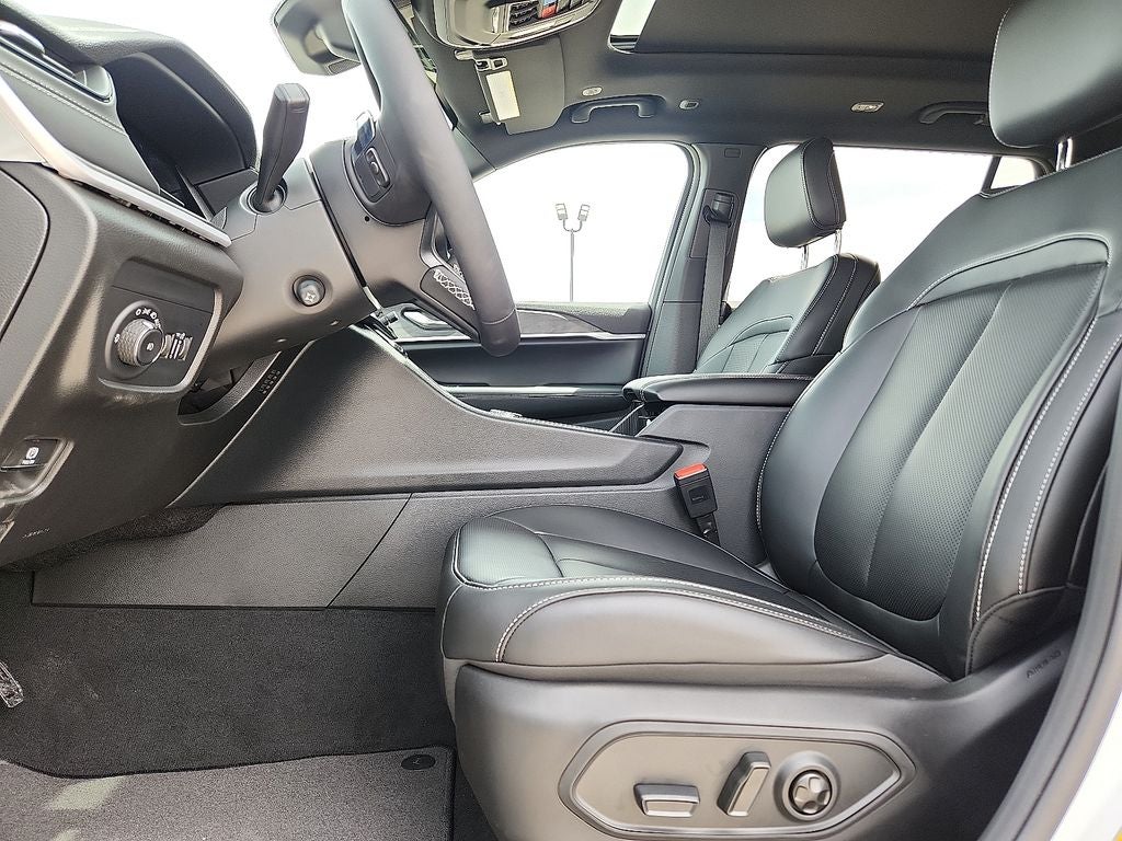 2026 Jeep Grand Cherokee GRAND CHEROKEE L LIMITED 4X2
