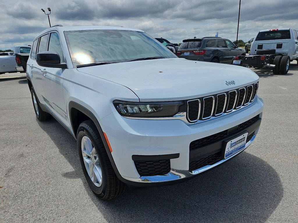 2026 Jeep Grand Cherokee GRAND CHEROKEE L LAREDO X 4X4