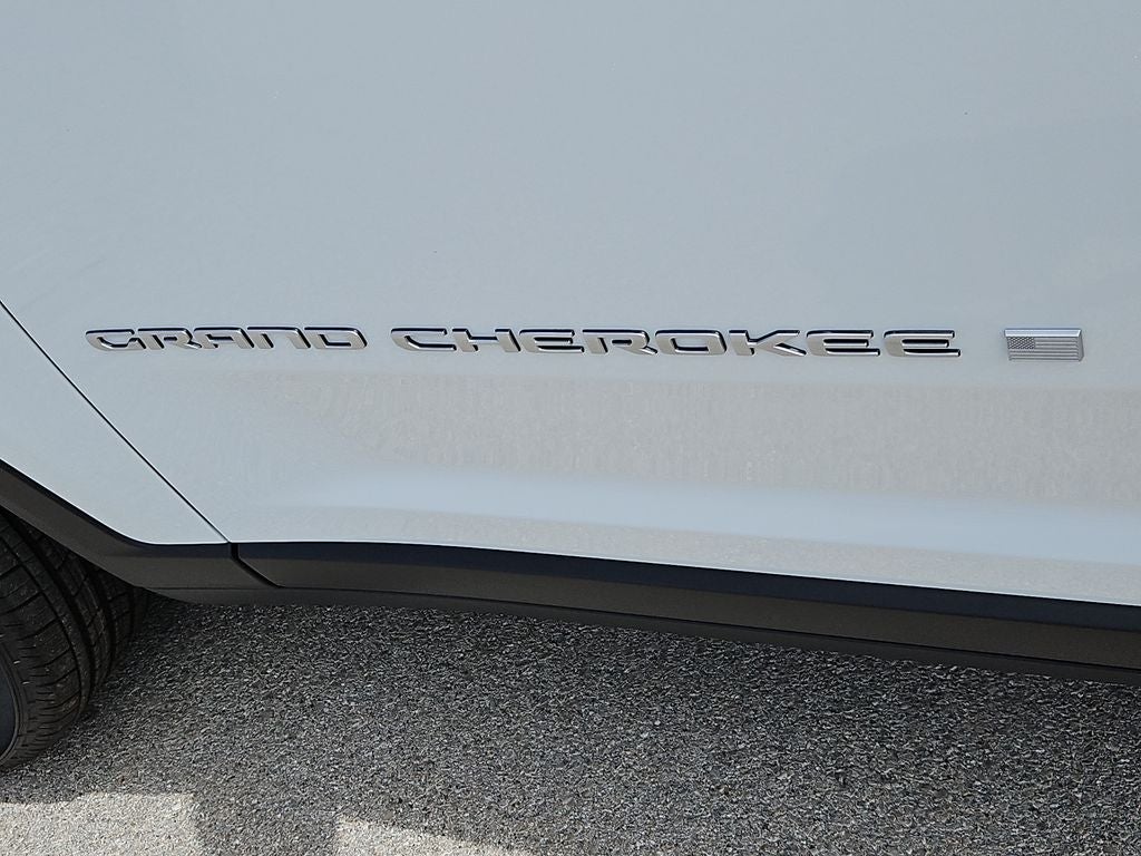 2026 Jeep Grand Cherokee GRAND CHEROKEE L LAREDO X 4X4