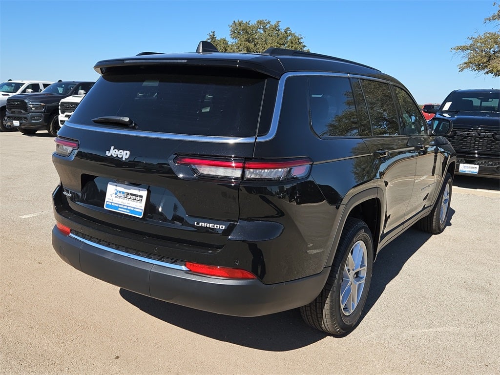 2025 Jeep Grand Cherokee GRAND CHEROKEE L LAREDO X 4X4