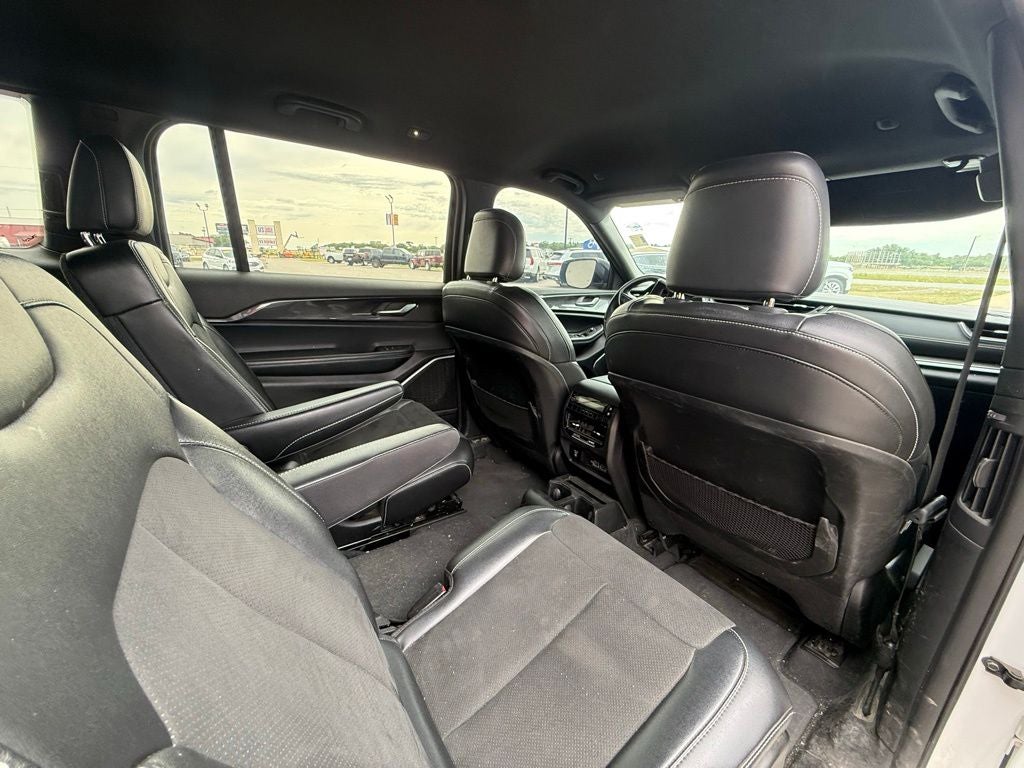 2022 Jeep Grand Cherokee L Altitude 4x4