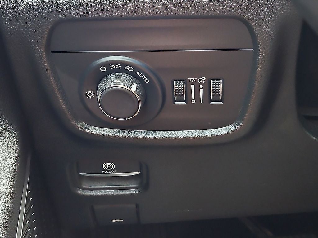 2022 Jeep Grand Cherokee L Altitude 4x4