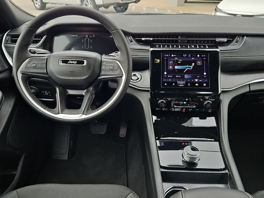 2026 Jeep Grand Cherokee GRAND CHEROKEE L LAREDO X 4X4