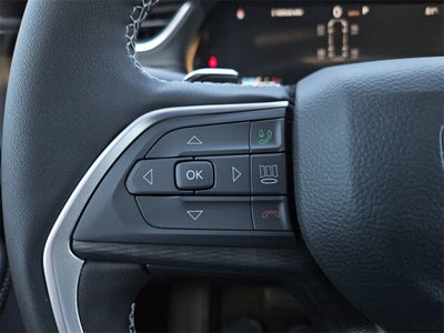 2025 Jeep Grand Cherokee GRAND CHEROKEE L LAREDO X 4X4