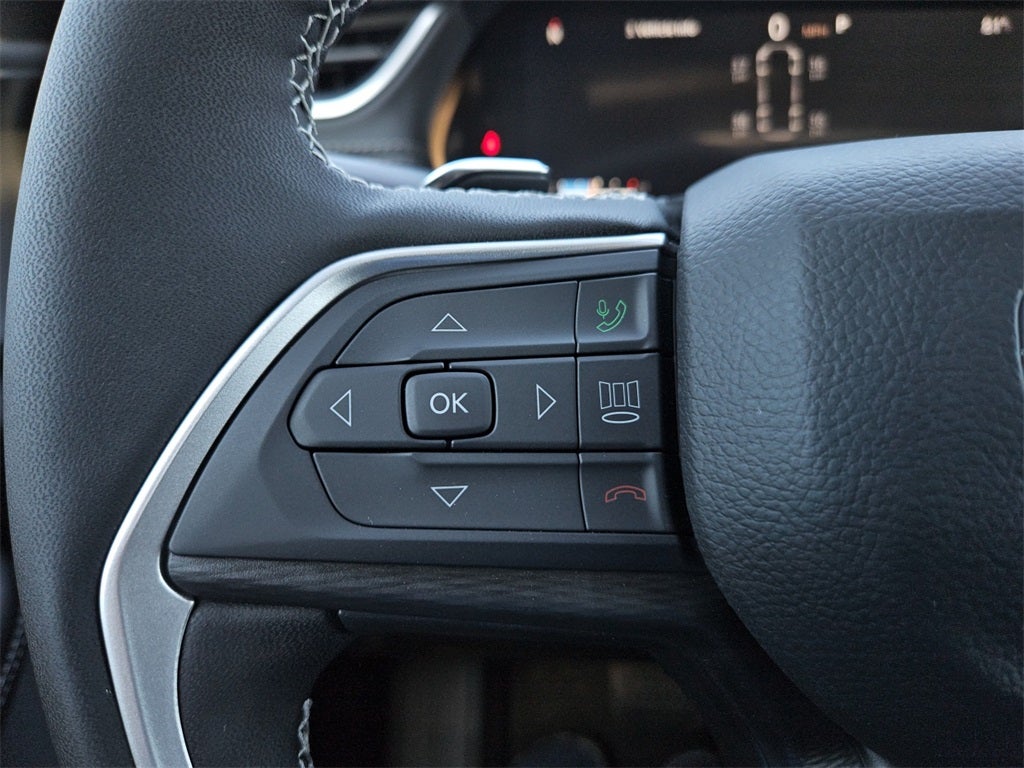 2025 Jeep Grand Cherokee GRAND CHEROKEE L LAREDO X 4X4