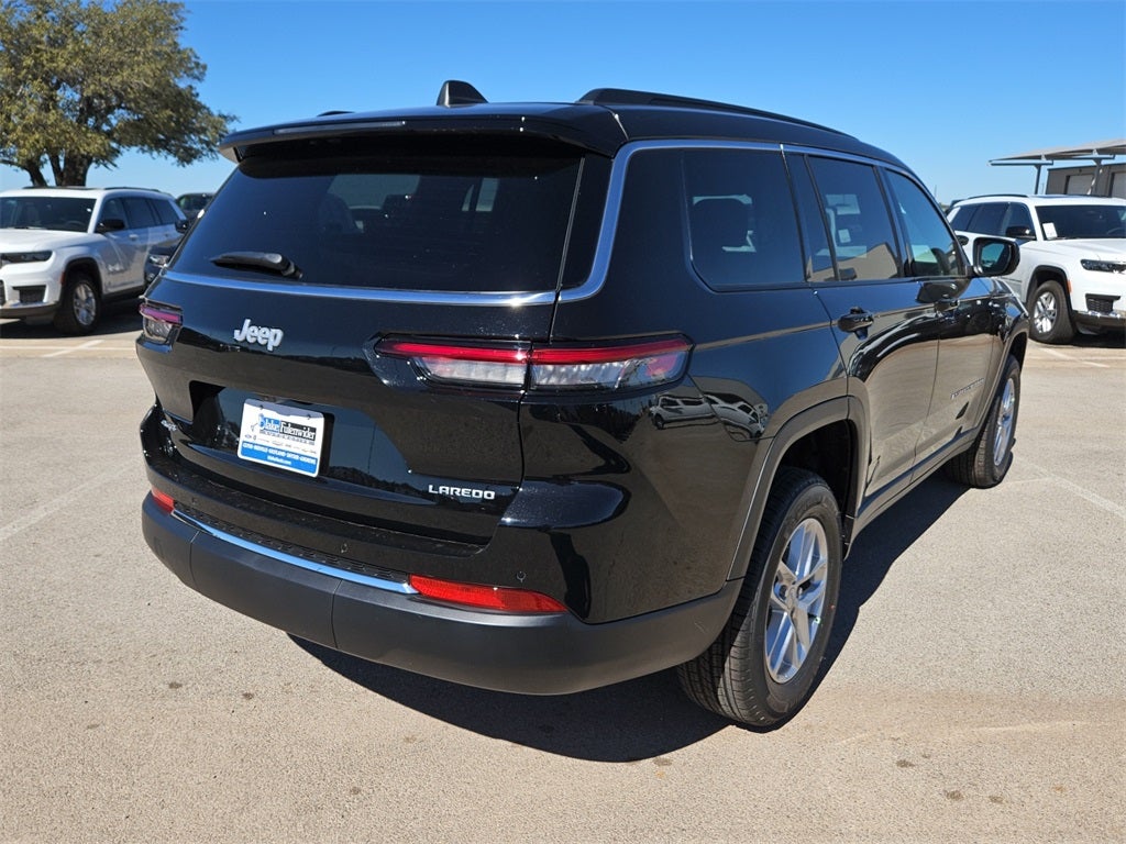 2025 Jeep Grand Cherokee GRAND CHEROKEE L LAREDO X 4X4