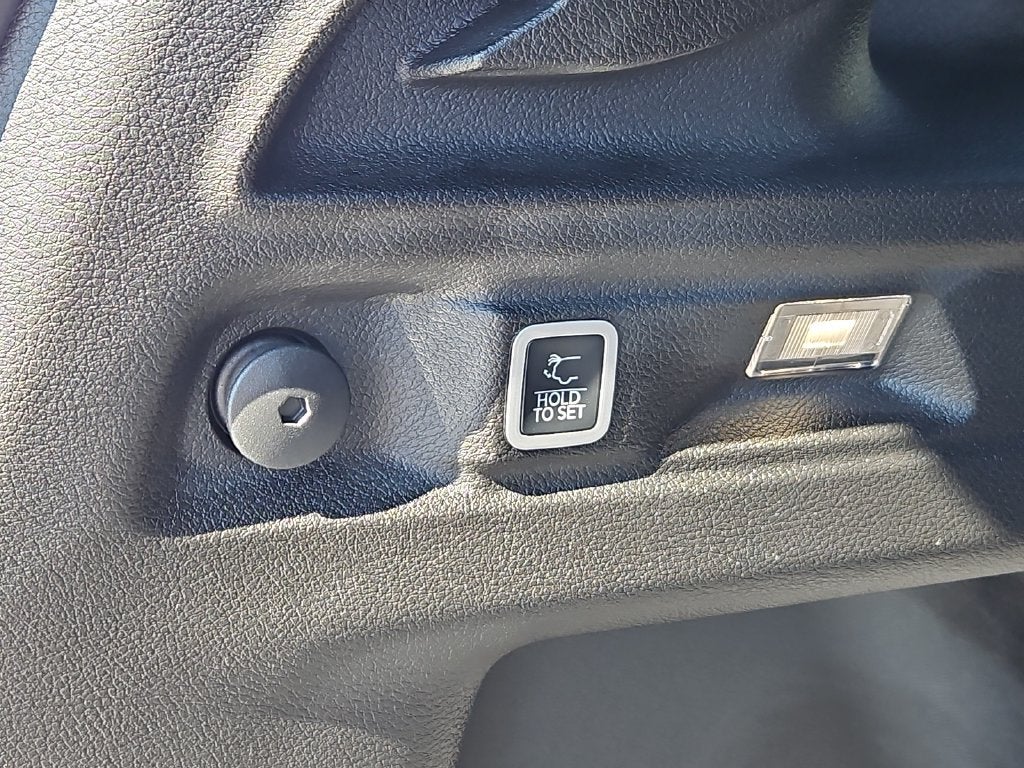 2027 Jeep Grand Cherokee GRAND CHEROKEE L LAREDO X 4X4