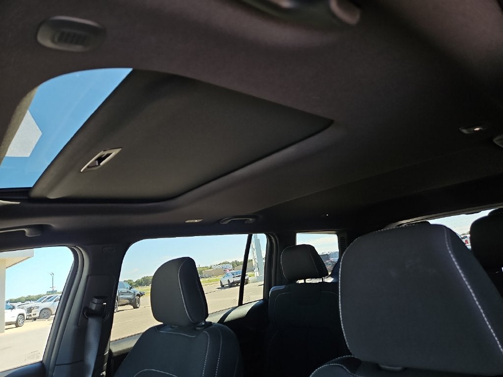 2027 Jeep Grand Cherokee GRAND CHEROKEE L LAREDO X 4X4