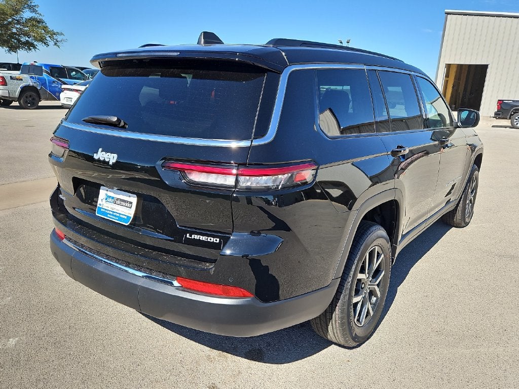 2027 Jeep Grand Cherokee GRAND CHEROKEE L LAREDO X 4X4