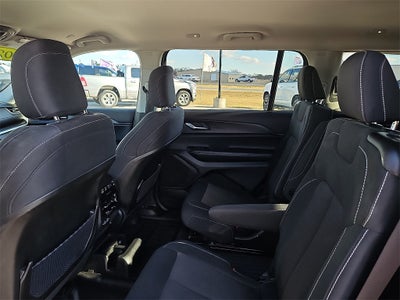 2024 Jeep Grand Cherokee L Laredo