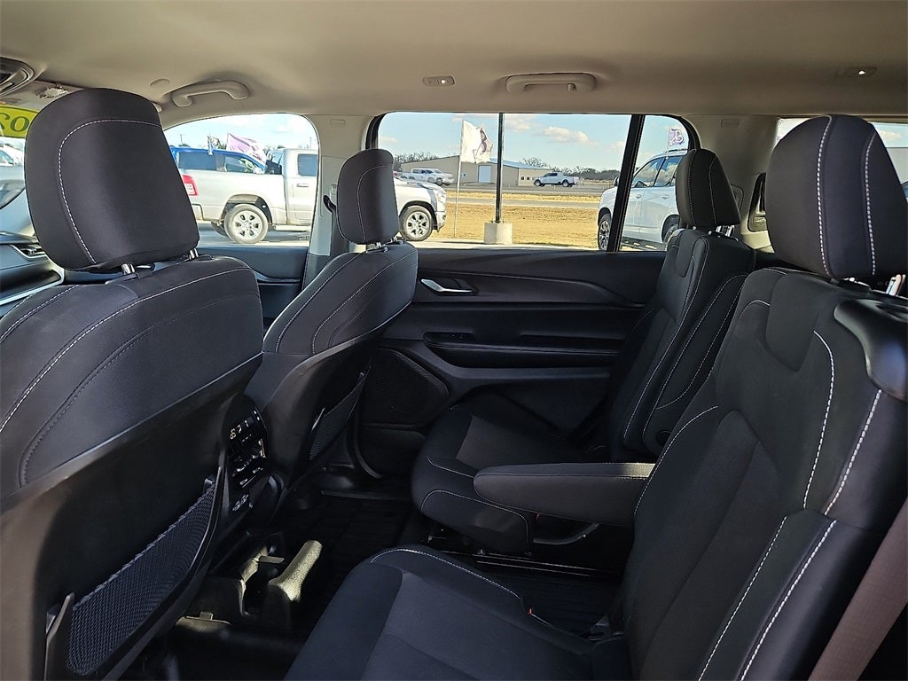 2024 Jeep Grand Cherokee L Laredo