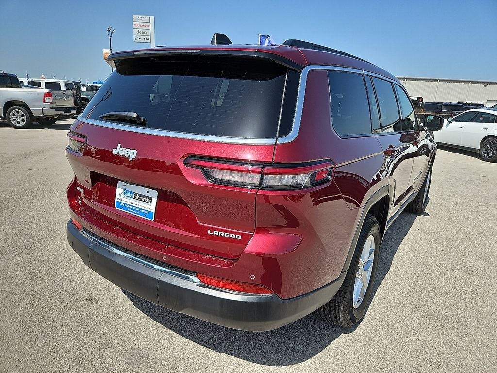 2025 Jeep Grand Cherokee L Laredo X 4x4
