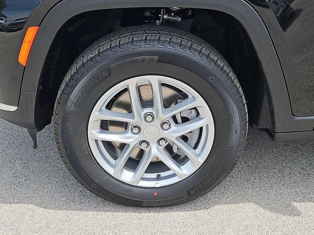 2026 Jeep Grand Cherokee GRAND CHEROKEE L LAREDO X 4X4