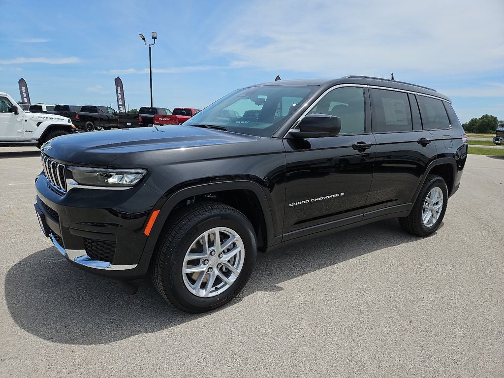 2026 Jeep Grand Cherokee GRAND CHEROKEE L LAREDO X 4X4