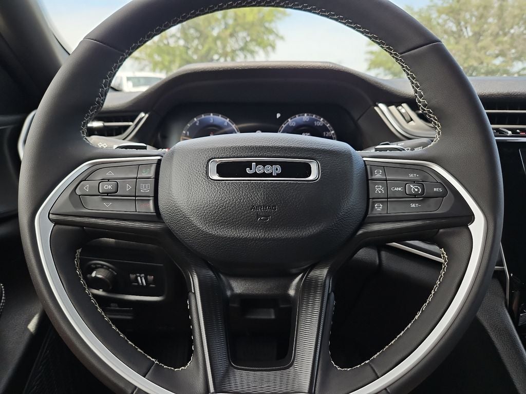 2026 Jeep Grand Cherokee GRAND CHEROKEE L LAREDO X 4X4