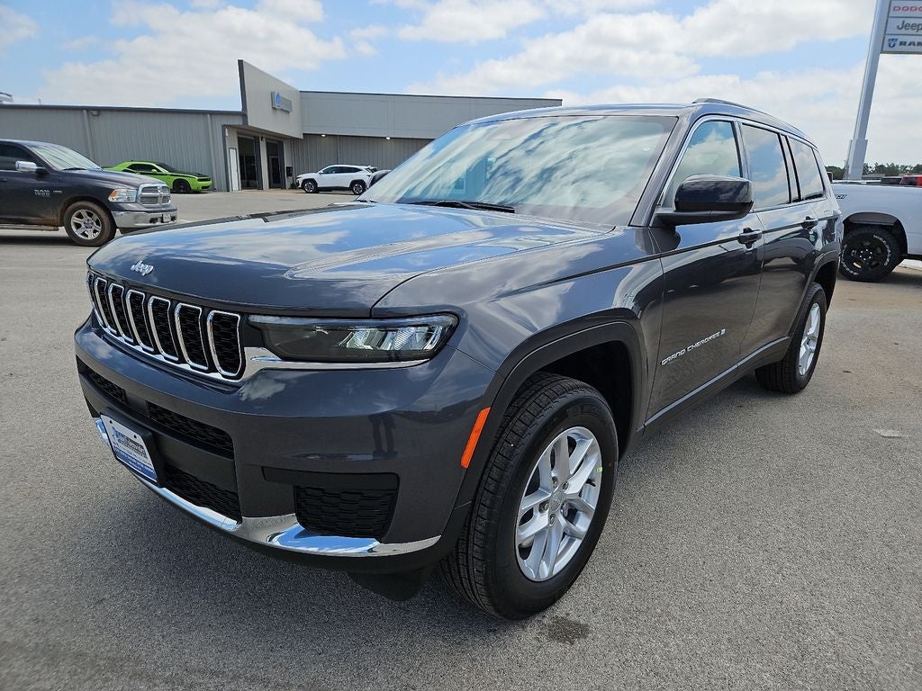 2026 Jeep Grand Cherokee GRAND CHEROKEE L LAREDO X 4X4