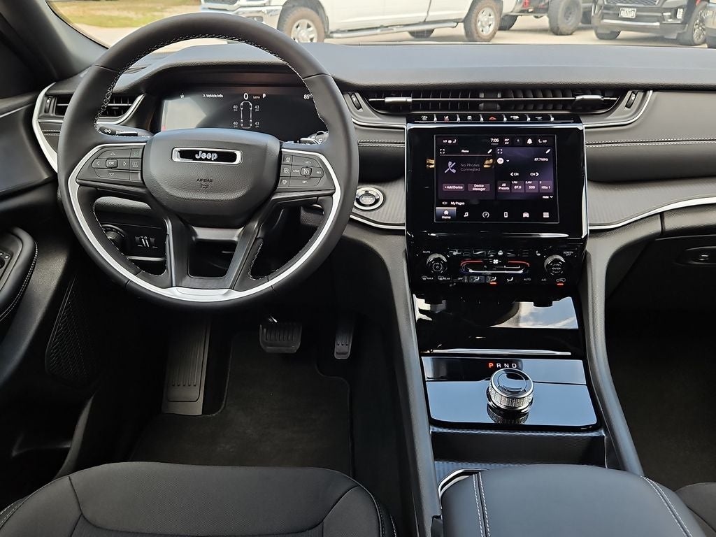 2026 Jeep Grand Cherokee GRAND CHEROKEE L LAREDO X 4X4