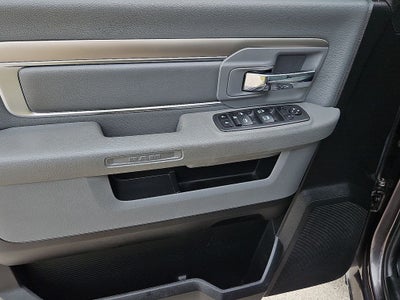 2019 RAM 1500 Classic SLT Crew Cab 4x2 6'4' Box