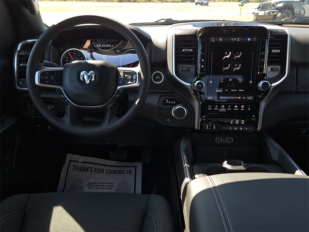 2025 RAM Ram 1500 RAM 1500 LONE STAR CREW CAB 4X2 5'7' BOX