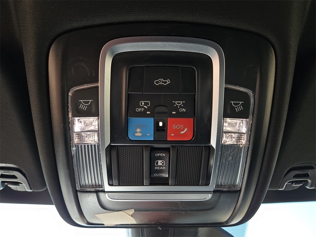 2025 RAM Ram 1500 RAM 1500 LONE STAR CREW CAB 4X2 5'7' BOX