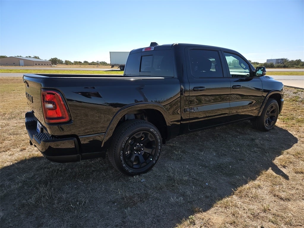 2025 RAM Ram 1500 RAM 1500 LONE STAR CREW CAB 4X2 5'7' BOX