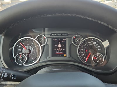 2025 RAM Ram 1500 RAM 1500 LONE STAR CREW CAB 4X2 5'7' BOX