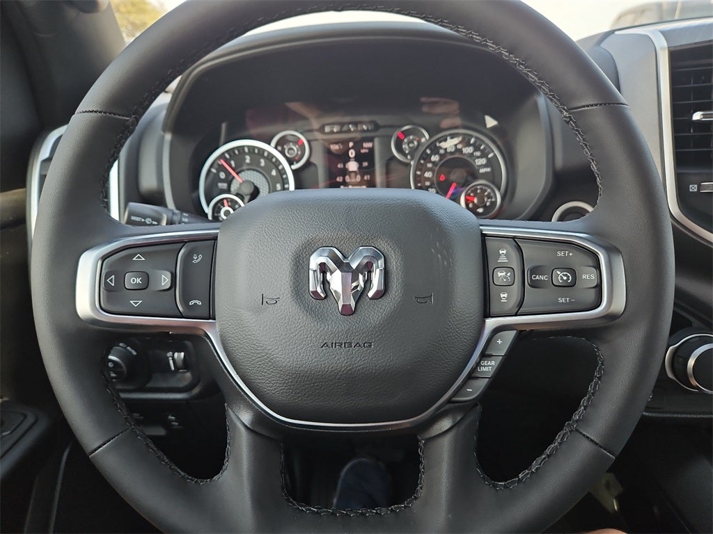 2025 RAM Ram 1500 RAM 1500 LONE STAR CREW CAB 4X2 5'7' BOX