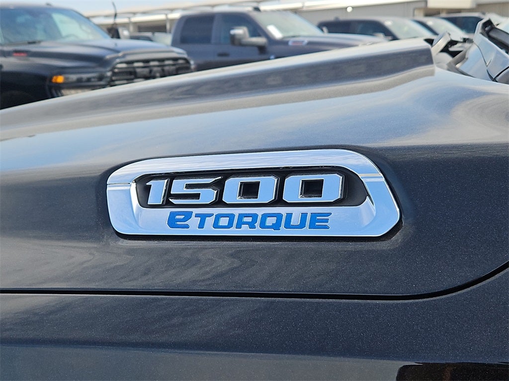 2025 RAM Ram 1500 RAM 1500 LONE STAR CREW CAB 4X2 5'7' BOX