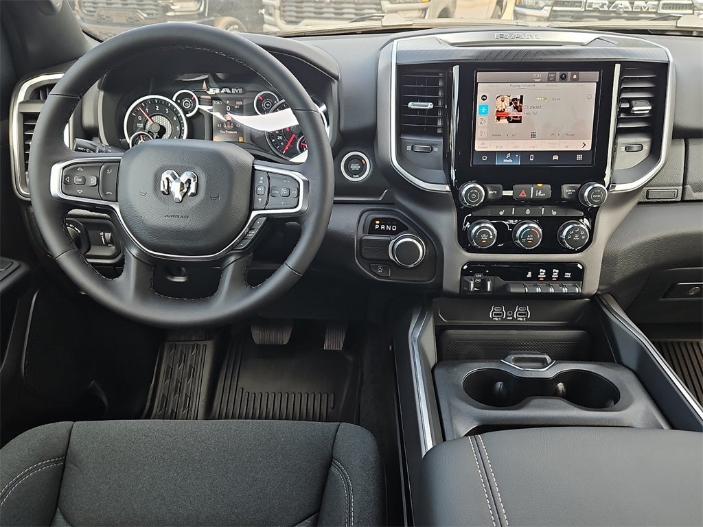 2025 RAM Ram 1500 RAM 1500 LONE STAR CREW CAB 4X2 5'7' BOX