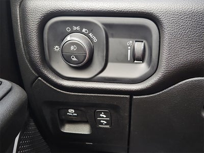 2025 RAM Ram 1500 RAM 1500 LONE STAR CREW CAB 4X2 5'7' BOX